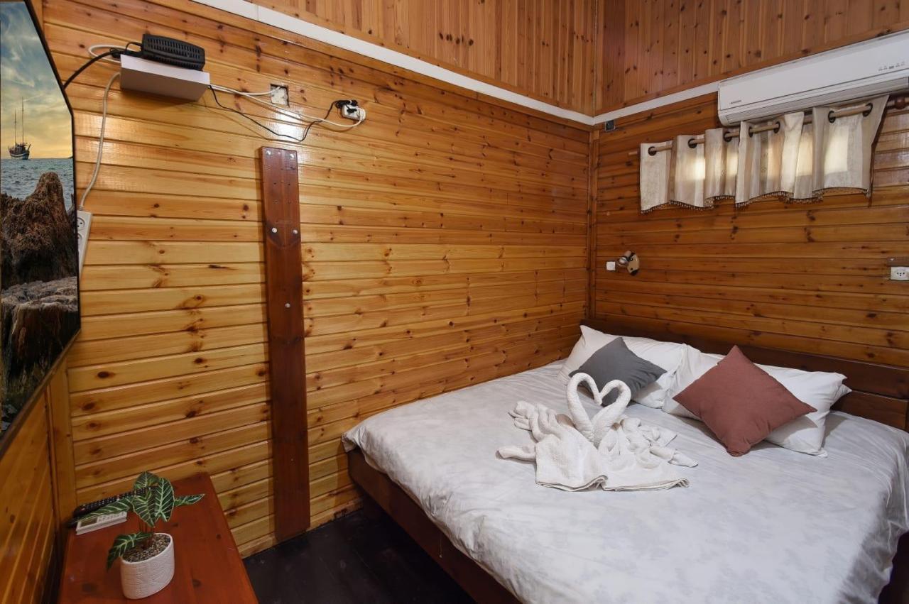 פינה במעיין Villa Mishmar Hayardin Ngoại thất bức ảnh