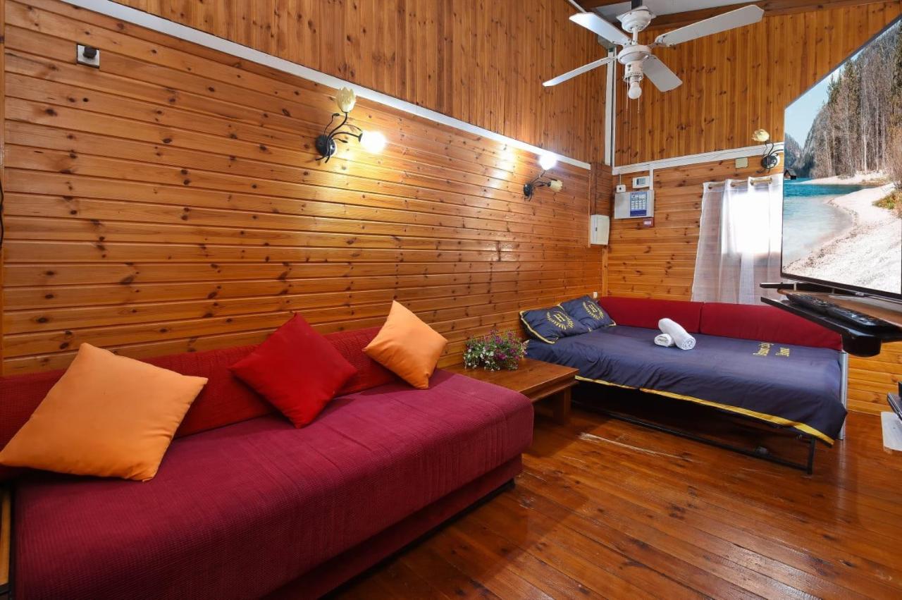 פינה במעיין Villa Mishmar Hayardin Ngoại thất bức ảnh